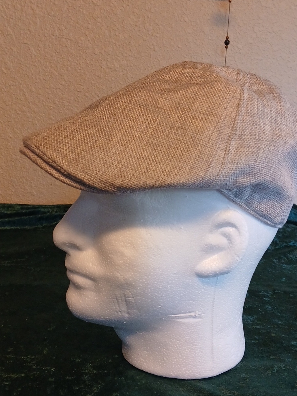 Cream Colored Stylish Flat Cap. Elastic In Back Of Rim. Beautiful And Stylish.